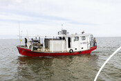 Oyster boat - USA Oyster Fishery